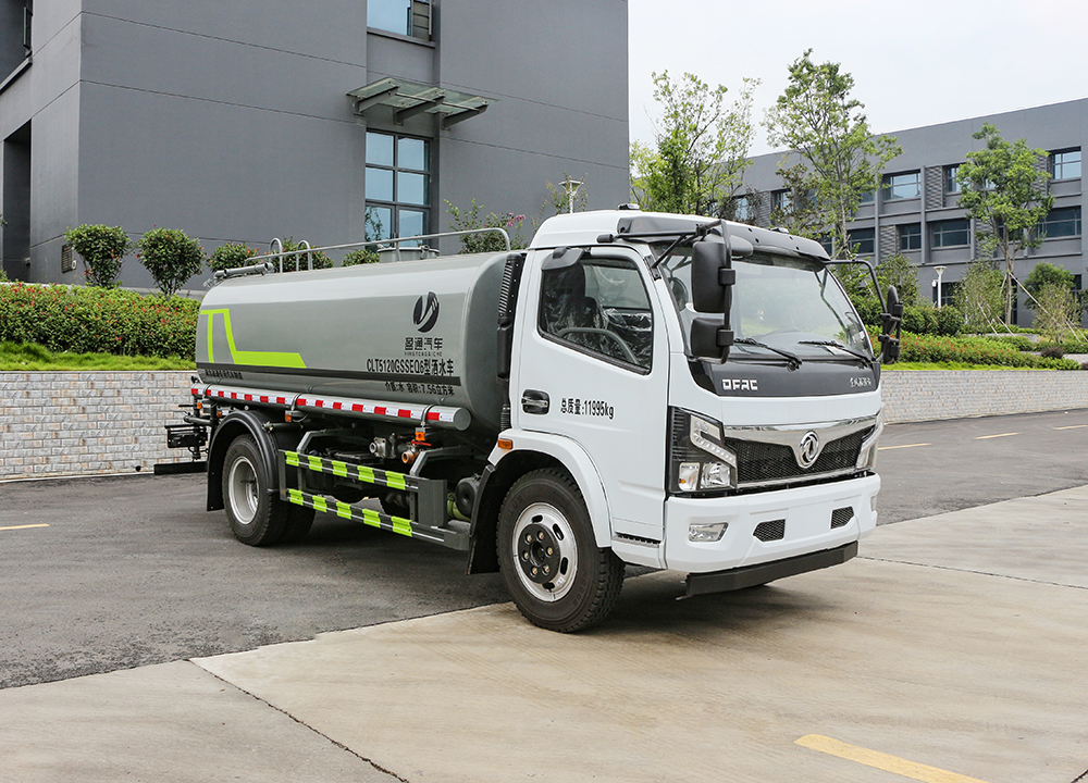 9.3方福瑞卡云內(nèi)170法士特8檔灑水車