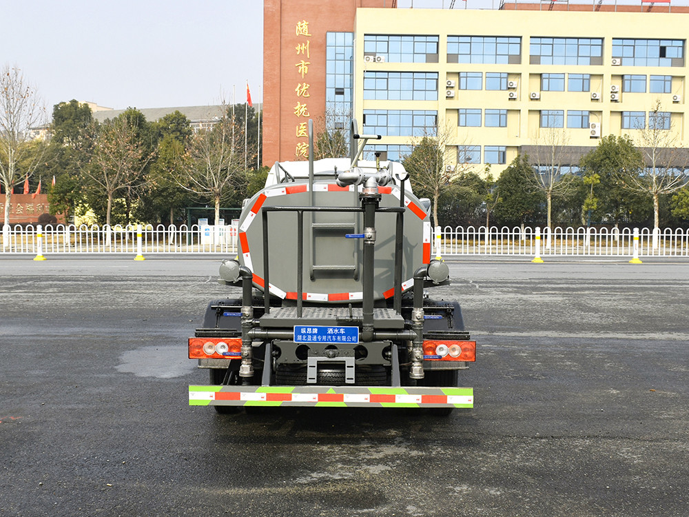 福田藍牌3噸灑水車