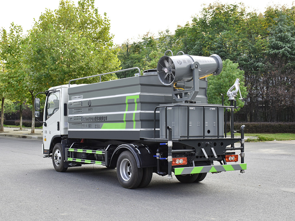 福田藍(lán)牌7方抑塵車